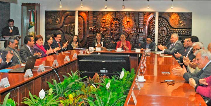 Autoridades universitarias, del INAI y del IVAI presentaron la plataforma PREPArate, primer resultado del PAL de Gobierno Abierto del Estado de Veracruz