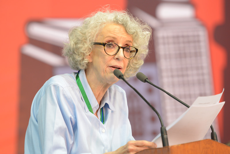 La escritora dictó conferencia magistral en la FILU 2017