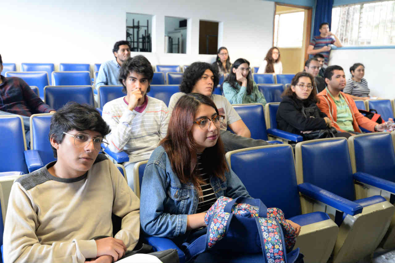 El Tercer Foro de Egresados se celebra en el marco de los 60 años de la Facultad de Letras Españolas